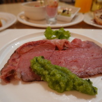 【ディズニー】人気のビュッフェで肉料理の数々を堪能　浦安ブライトンホテル東京ベイ「カシュカシュ」 画像