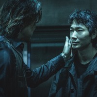 綾野剛×豊川悦司主演Netflix「地面師たち」週間第1位獲得の好スタート 画像