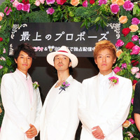 【PHOTOレポート】向井理、金子ノブアキら胸元に花＆純白スーツでキメる！ 画像