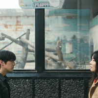 フー・ゴーと実力派キャスト陣の表情に注目『来し方 行く末』新場面写真 画像