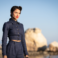 エイザ・ゴンザレス「歴史的に何が起こったのか」「興味を深めてほしい」『アンジェントルメン』インタビュー映像 画像