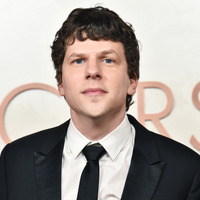 ジェシー・アイゼンバーグ、次の監督作はA24のミュージカルコメディ！ジュリアン・ムーアら出演 画像