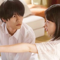 萩原利久＆河合優実＆伊東蒼『今日の空が一番好き、とまだ言えない僕は』キャラ映像 画像