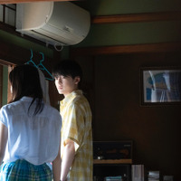 高石あかり＆高橋文哉『夏の砂の上』まっすぐな気持ちに戸惑う場面写真解禁 画像