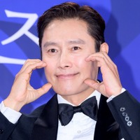 「表情も動きも声に込めて」イ・ビョンホン、20年ぶりアニメ吹き替えで証明した俳優の本領 画像