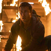 グレン・パウエルが縦横無尽に逃げ回る！『ランニング・マン』日本版予告 画像