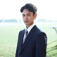 「想像以上のクオリティー」「ジョッキーカメラまで…」妻夫木聡主演「ザ・ロイヤルファミリー」初映像に期待の声続々 画像