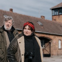 ホロコーストを生き抜いた父とNY育ちの娘の家族の歴史辿る旅描く『旅の終わりのたからもの』2026年1月公開 画像