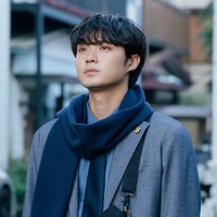 「あまりにもナチュラル」「どぎまぎさせる天才」…磯村勇斗“健治”に視聴者も驚きの声、「僕達はまだその星の校則を知らない」最終回 画像