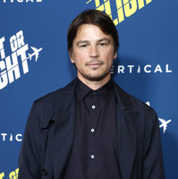 ジョシュ・ハートネット、パトカーとの衝突事故で病院へ搬送 軽傷ですでに撮影に復帰 画像