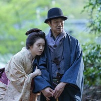 「ばけばけ」傅役の堤真一、“おトキ”高石あかりは「松野家で育ったからこそ生き抜ける力を持てた」 画像