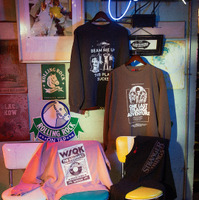 「ストレンジャー・シングス」とアメリカの老舗ブランドがコラボ！ 80年代アメカジに「MINNETONKA」のエッセンスをプラス 画像