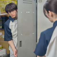 原作ゲームでおなじみのキャラクターたちが続々と登場！『夜勤事件』予告編映像が公開　竹財輝之助＆関哲汰らも出演 画像