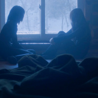 「いつも考えてたよ」山小屋で触れ合う『12月の君へ』本編映像　ハン・ヘインが語る初共演ハン・ソヒの魅力とは？ 画像