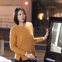 「もしかして後部座席に…」「未来の話だったりする…？」冒頭シーンに注目集まる「夫に間違いありません」