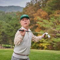 金なし、コネなし、ゴルフ経験なし…ハ・ジョンウが臨む波乱の接待ゴルフの行方は!?『ロビー！』予告編 画像