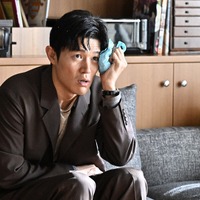 「天才か！」「マツケンが見える」鈴木亮平“儀堂＆早瀬”の演技に絶賛の声上がる…「リブート」2話