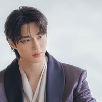 ビョン・ウソク、“最も愛される王族”も納得。『パーフェクト・クラウン』の眼福ショット解禁