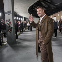 クリス・ヘムズワース「今まで演じたことがない種類の役」マッド・デイモン＆ベン・アフレックら駆けつけ大盛況！『クライム 101』ワールドプレミア 画像