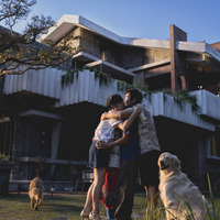 自慢の家、家族…「全てを叶えた」イ・ビョンホン演じる主人公の転落『しあわせな選択』本編映像 画像