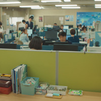 高橋一生主演『ラプソディ・ラプソディ』ユニークでチャーミングな人たちの場面写真 画像