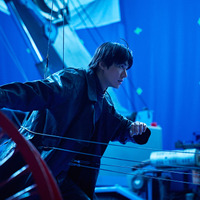 イ・ミンホが積み上げた“最強主人公”の説得力『全知的な読者の視点から』ワイヤーアクションに挑むメイキング写真独占入手