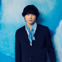 松村北斗“一途すぎる男”が巻き起こす無垢で危険なラブサスペンス「告白－25年目の秘密－」放送！ 地上波ドラマ単独初主演