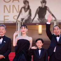 「眼差しの繊細なニュアンスが素晴らしい」綾瀬はるか＆大悟に絶賛集まる『箱の中の羊』カンヌで9分間のスタンディングオベーション 画像