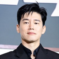 Netflix話題作『鉄槌教師』主演キム・ムヨル、キム・ナムギルの出演辞退に心境告白「現場ではよくあること」【インタビュー】
