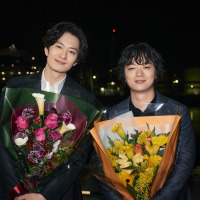 「幸せな時間でした」岡田将生＆染谷将太“兄弟”、晴れやかな笑顔でクランクアップ「田鎖ブラザーズ」今夜最終回