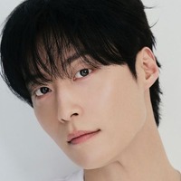 ホ・ナムジュン、「100％満足」と笑顔！『素晴らしき新世界』への愛情と役作りの裏側を語る【インタビュー①】