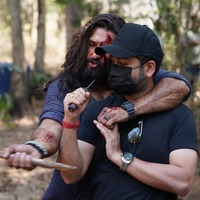 「朝起きたらパキスタン国旗が」ロケ不可能な土地を再現した制作秘話が明らかに『ドゥランダル作戦』メイキング写真解禁 画像