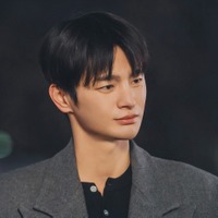 俳優15年目のソ・イングクが魅せた飾らない魅力。現場で最も重視するのは「早い退勤」【インタビュー】