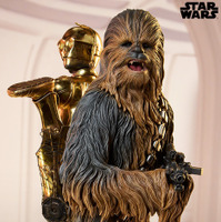 『スター・ウォーズ』チューバッカがC-3POを背負う！名場面が高さ約63cmの究極造形に