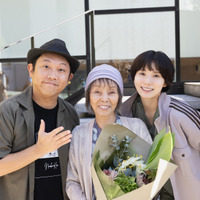 “素顔ゼロ”研ナオコ特殊メイクの様子も！ 松岡茉優＆仲里依紗が案内するセットツアー映像　Netflix「ダウンタイム」