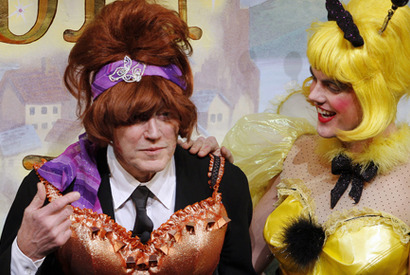 クリストファー・ウォーケン、名門ハーバードでヘイスティ・プディング賞受賞！ 画像