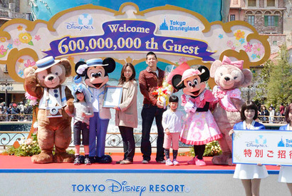 【ディズニー】“6億人目”のゲスト達成！　東京ディズニーランド開園から「30年363日目」で 画像