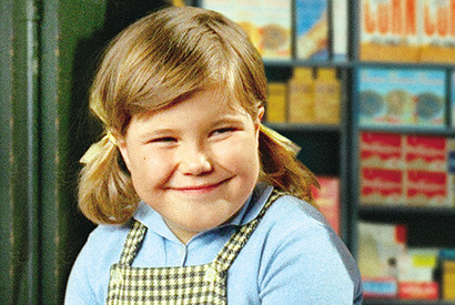 【予告編】まるで“ペコちゃん”!?　スウェーデン発の“ブサかわ”少女、日本上陸！ 画像