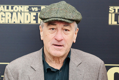ロバート・デ・ニーロ、亡き父と性的指向について話すべきだったと告白 画像