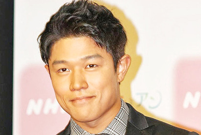 朝ドラ「花子とアン」で注目の俳優・鈴木亮平の魅力に迫る！ 画像