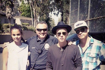 ジャスティン・ビーバー＆セレーナ・ゴメス、動物園でダブルデート！ 画像