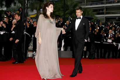 アンジー双子を出産の誤報はなぜ起きたか？ 画像