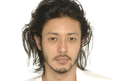 オダギリジョー「何がしあわせか模索中」お見合い美女と結婚する“民男”はどんな男？ 画像