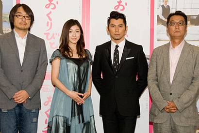 広末涼子、故郷の田舎に思いを馳せる　ロケ地山形・庄内で『おくりびと』会見開催 画像