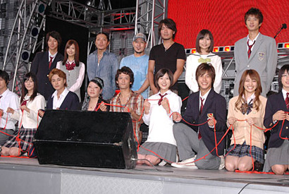 溝端淳平『赤い糸』主題歌に感涙！　キスシーンに緊張!!　水当たりで地獄も味わう… 画像