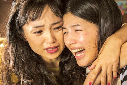 永作博美も混乱!?　佐々木蔵之介ら『ソロモンの偽証』大人キャストの場面写真解禁 画像