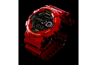 「シャア専用 G-SHOCK」抽選販売を開始！ そうそう当たるものではない 画像