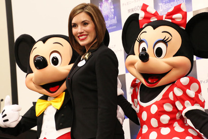 【ディズニー】カリフォルニアディズニーランドが60周年！ パーク全体が“ダイヤモンドブルー”に輝く 画像