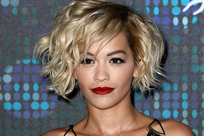 リタ・オラ、“無給”でエキストラを募集し反感を買う 画像