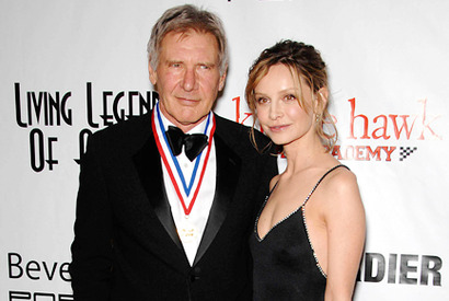 父娘ほど年の離れた女性とブルース・ウィリスが挙式、ハリソン・フォードは婚約 画像